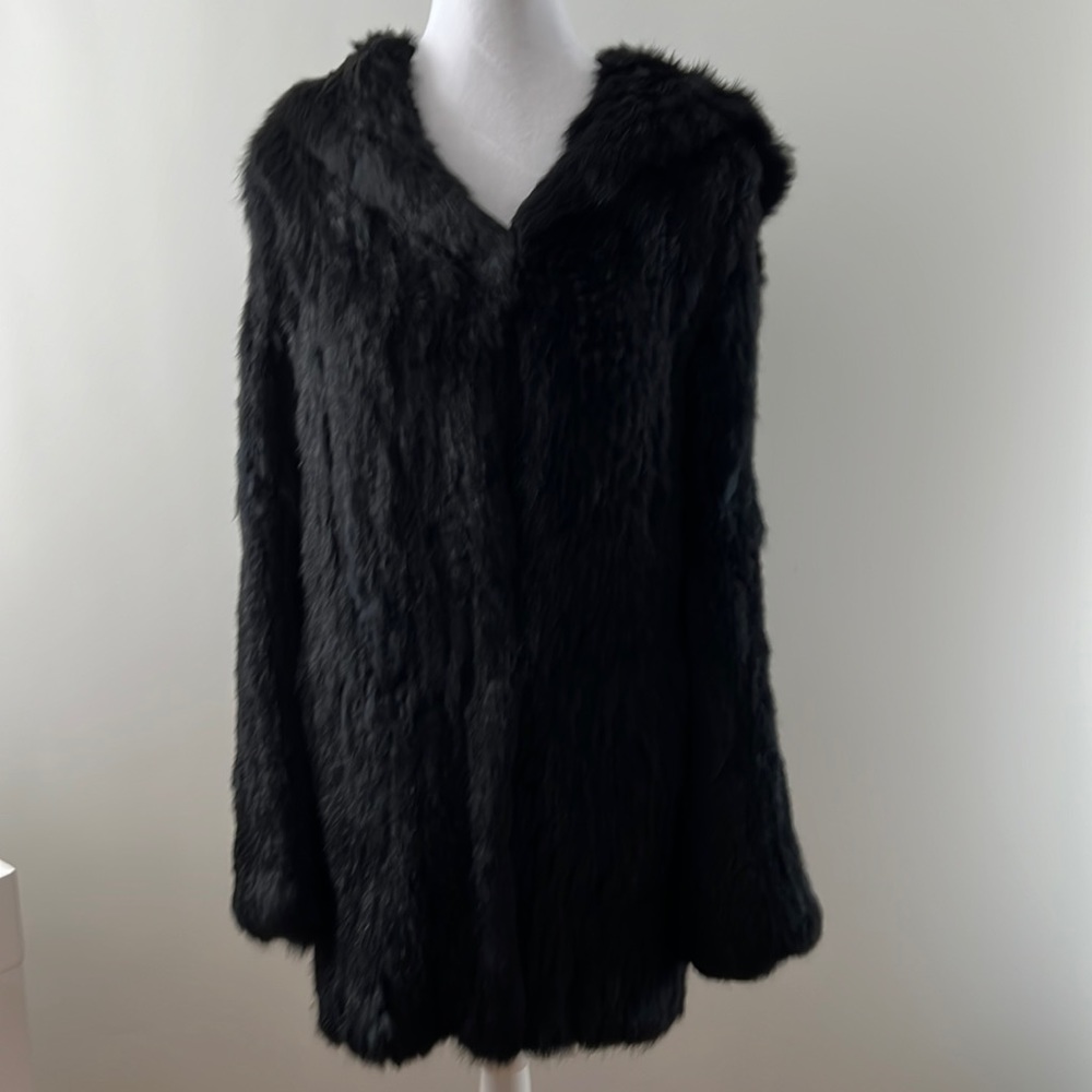 Theory dyed rabbit hooded coat. Woman Size/S